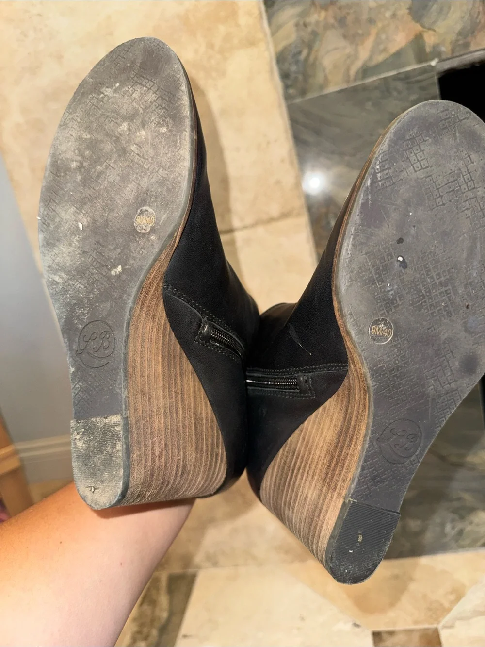 Lucky Brand Black Leather Wedge Ankle Booties Side Zip Women’s 9M